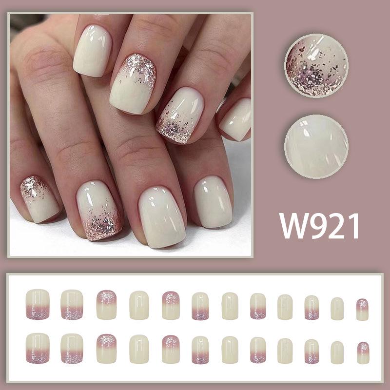 

Французские молочно-белые типсы для ногтей - Милые и шикарные короткие накладные ногти с ярким акцентом