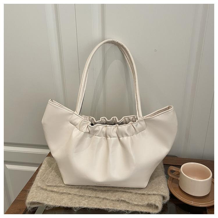 

New Trendy Simple Texture Shoulder Bag Wrinkled Handle Bucket Bag Women Large Capacity Commuter Bag Autumn Winter Korean Style