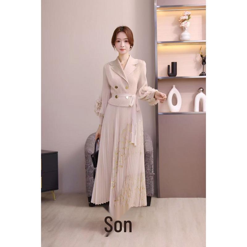 

Европейское и американское платье Panhua с 3D цветочным плиссе, рукавами-фонариками и большой расклешенной юбкой One Size абрикосовый