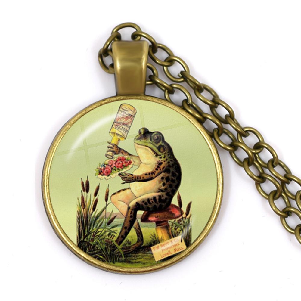 Handmade Vintage Frog Fairy Pendant Necklace Glass Cabochon Fashion Women Charm Jewelry Necklaces and Chains Female