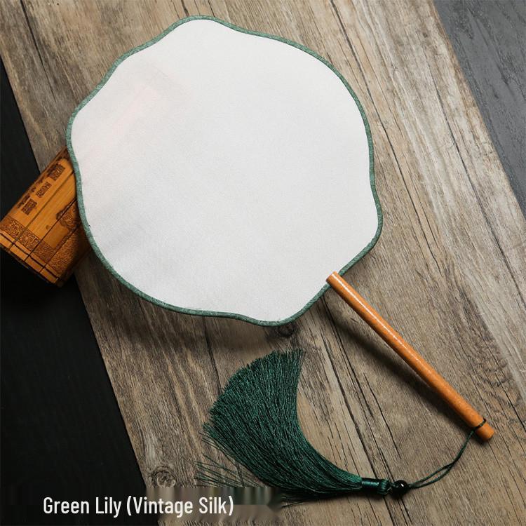 Vintage Silk Hand-Painted Gongbi Fan - Classic Chinese Round Palace Design