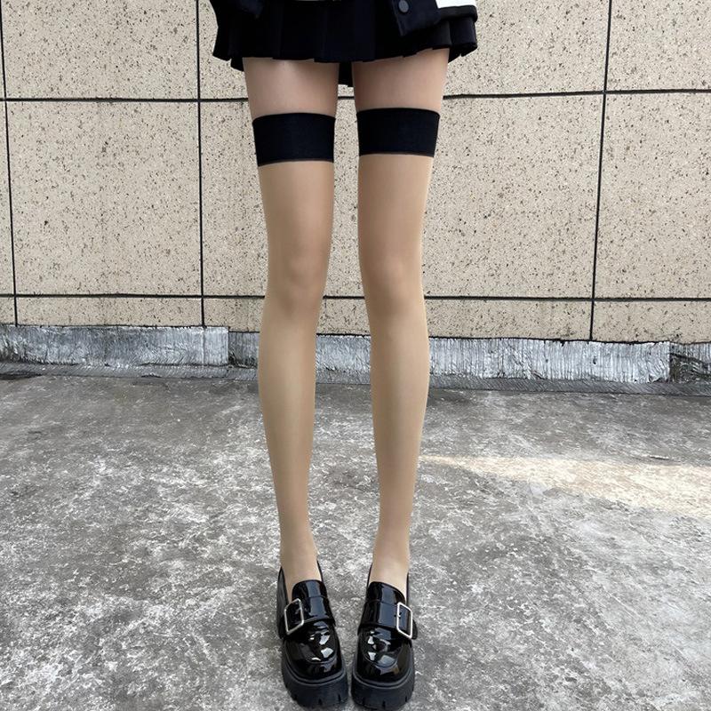 

Color-Blocked Black Over-The-Knee Stockings And Nude Stockings Are Sexy one size