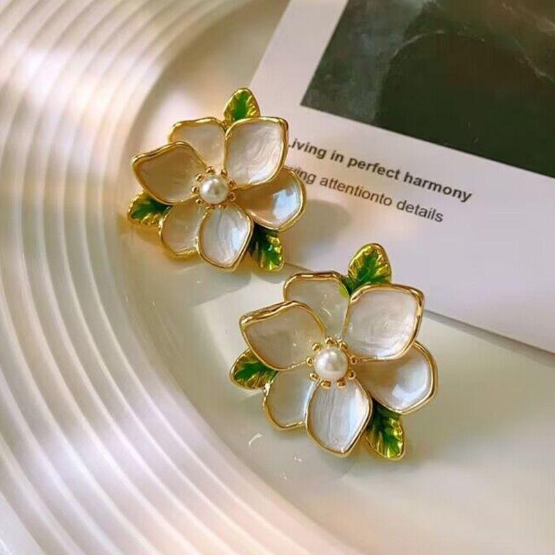 French retro drip glaze gardenia flower earrings women's high-end Mori temperament stud earrings niche design exquisite earrings