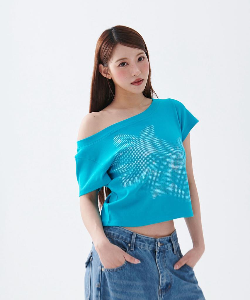 ESCAPEFROM [Escf X Hot Today] Halftone Lily Boat Neck Slim Fit Short Sleeve T-Shirt Teal Blue