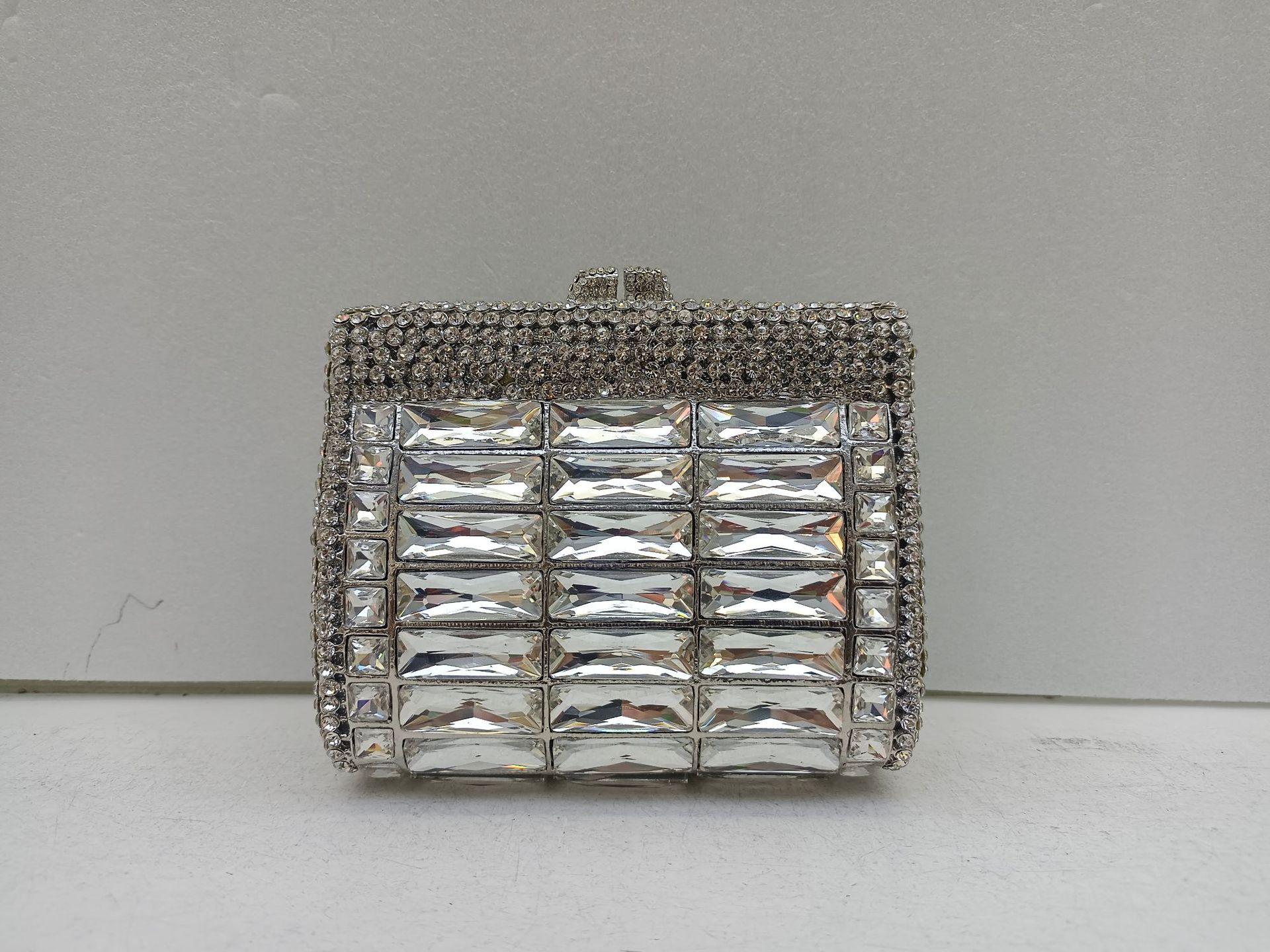 

Unique Diamond Spot Dinner Bag Empty Metal Hard Box Diamond Bag Banquet Dress