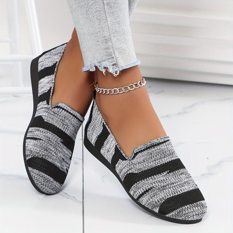 2025 New Fashion Round Head Flat Women's Shoes Shallow Mouth Lazy Big Yards A Stirrups Casual Knitted Single Shoes