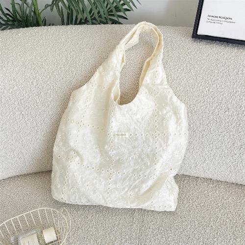 Elegant Embroidered Large Capacity Women Shoulder Bag White Portable Tote Bag Fashion Daily Women Handbag for Outdoor Beach