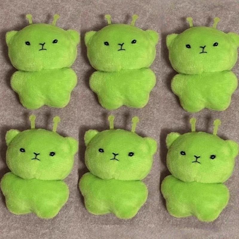1/12Pcs Cartoon Mini Alien Cat Plush Doll Green Space Cat Pendant Portable Keychains Bag Decoration Trendy Toys Surprise Gifts