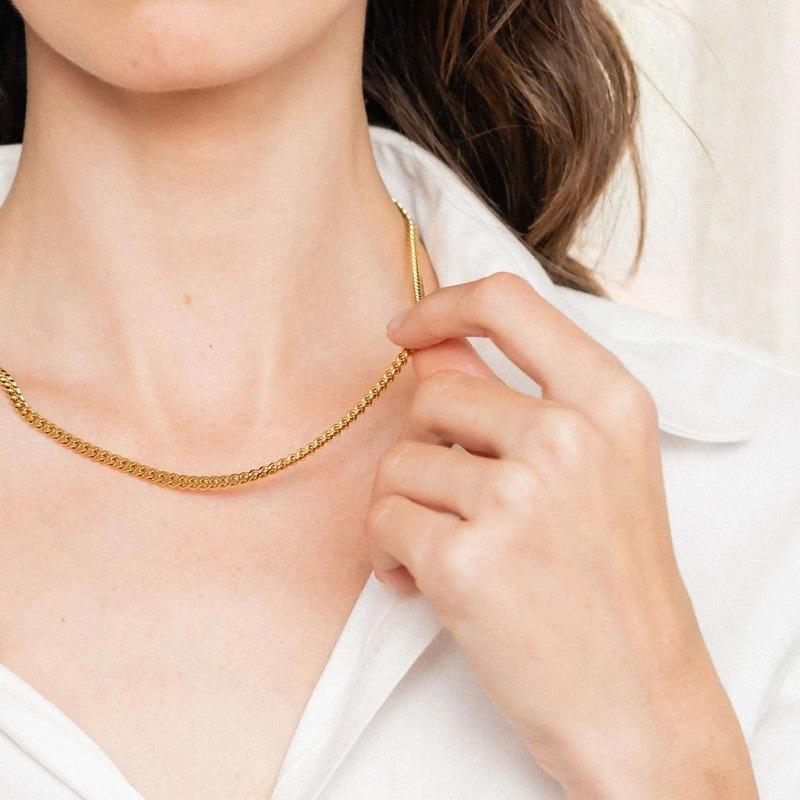 Retro Minimalist Unique High-end Gold-plated Cool Style Multi-layered Necklace for Women, A Niche Accessory for The Petite.