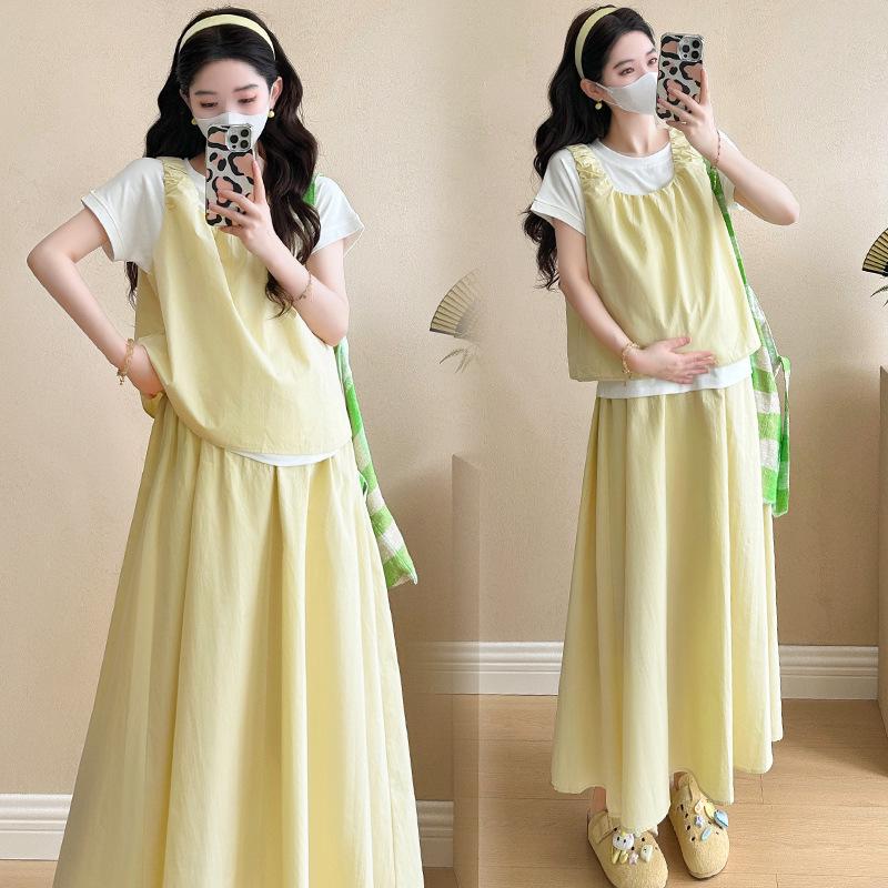2026 Summer Korean Style Maternity T-shirt, Vest, and Skirt Set XL