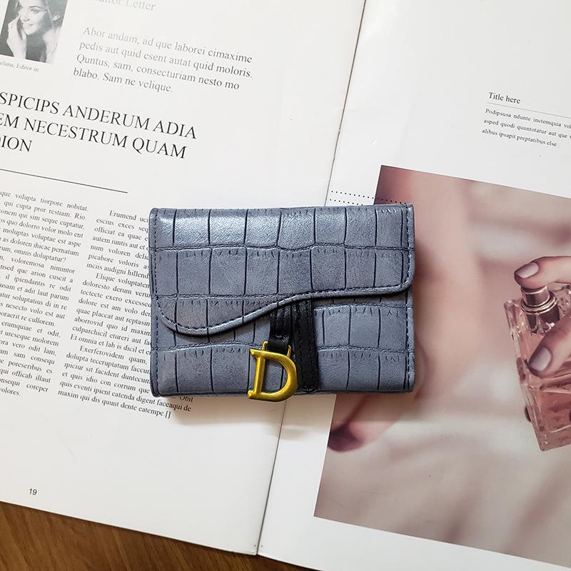 New D-Ring Crocodile Pattern Card Holder & Ladies Coin Purse: Short, Large Capacity, Folding, Anti-Demagnetization, Hot Zipper Design.