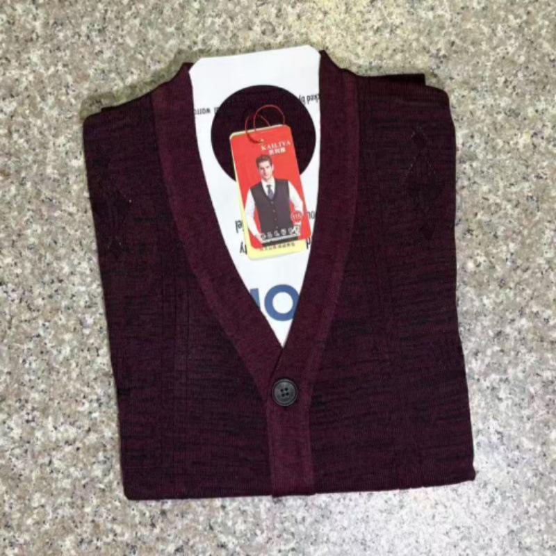 

Новый полосатый кардиган с V-образным вырезом и карманами 2XL (175 cm/115 cm)