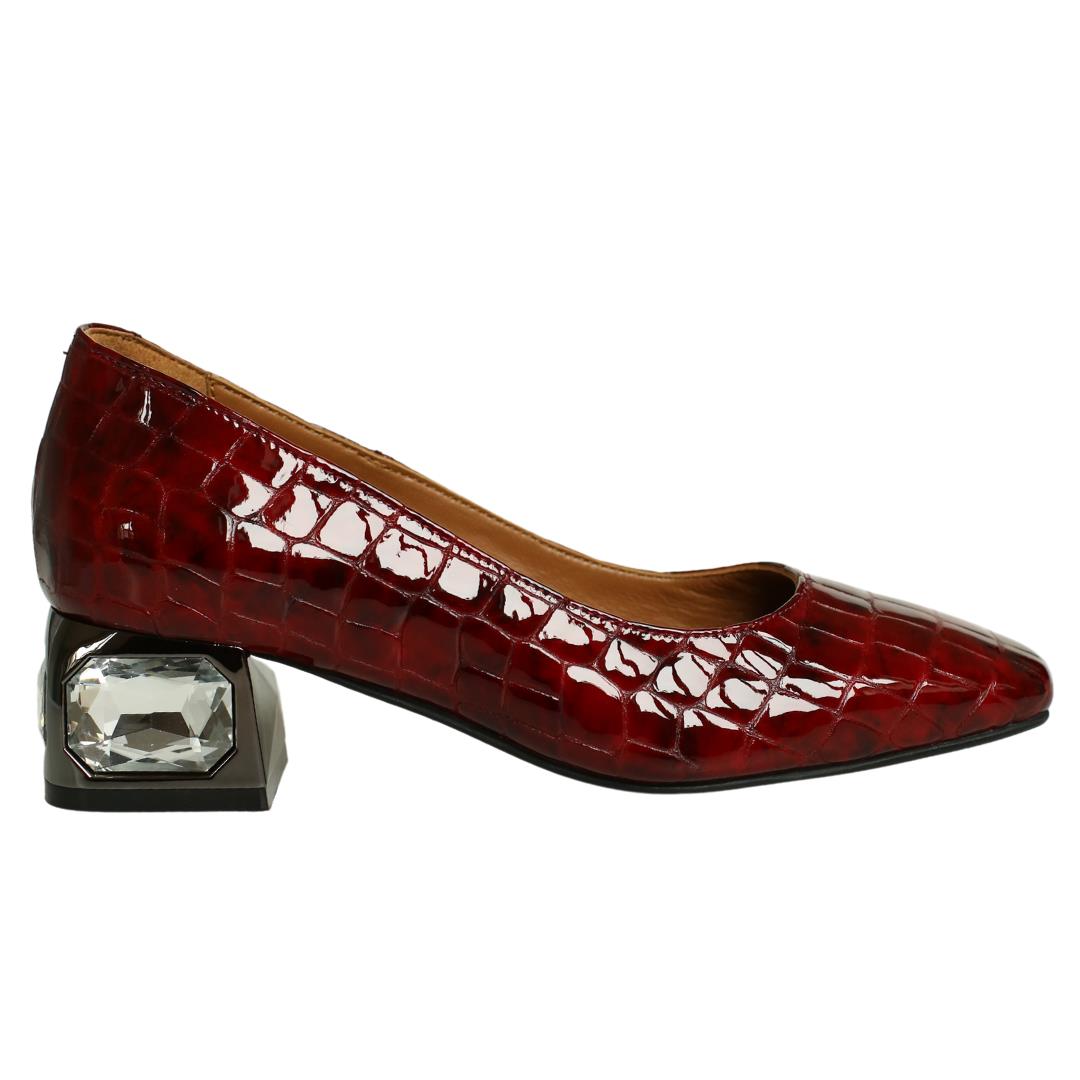 

Женские туфли из натуральной кожи на низком каблуке 35