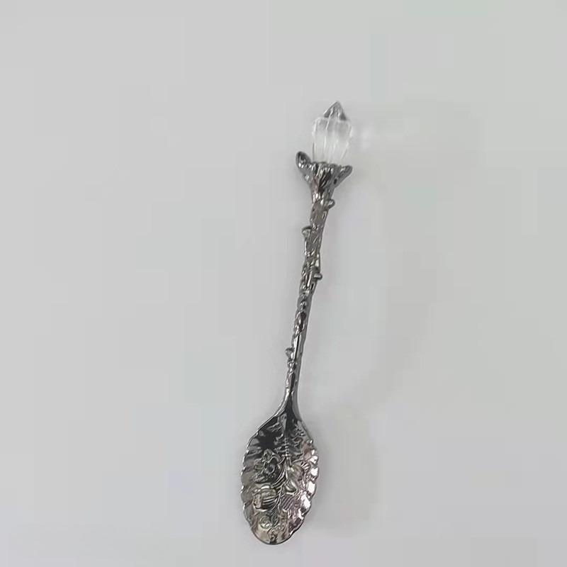 Retro Exquisite Crystal Head Dining Bar Spoon Royal Style Metal Carved Spoon Coffee Tea Spoon Dessert Scoop Kitchen Tableware