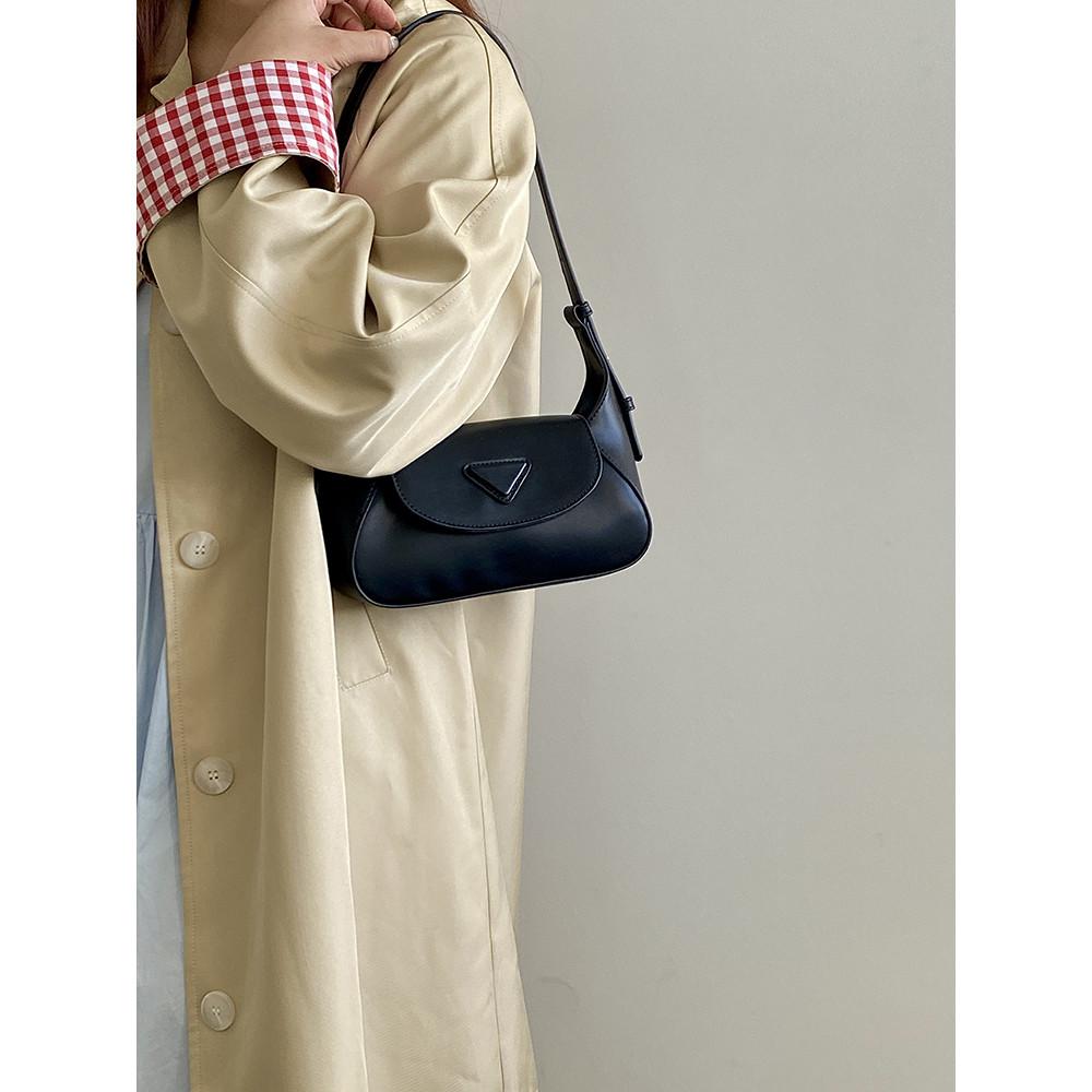 IELGY Autumn Winter Retro Dumpling Bag Shoulder Crossbody Underarm Bag