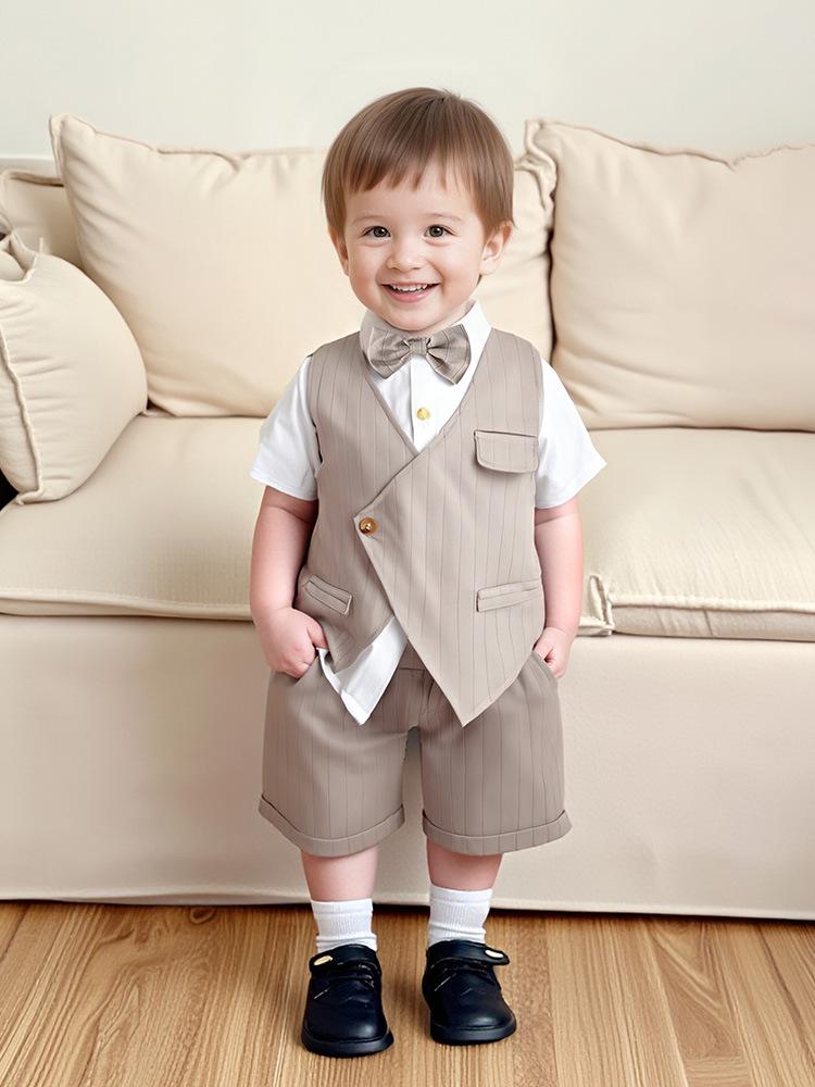 Children's British Style Summer Set: Short-Sleeve Top, Shorts, and More. Boys' Formal Wear.
