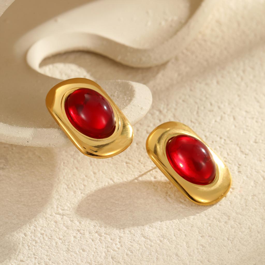 GEMCHIC Women's Retro Geometric Oval Stud Earrings Fashion Gold Tone Resin Statement Jewelry