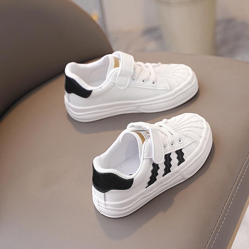 Baby walking shoes, boys' shoes, kindergarten indoor shoes, new spring/autumn styles, dissolvable shoes, girls' white sneakers