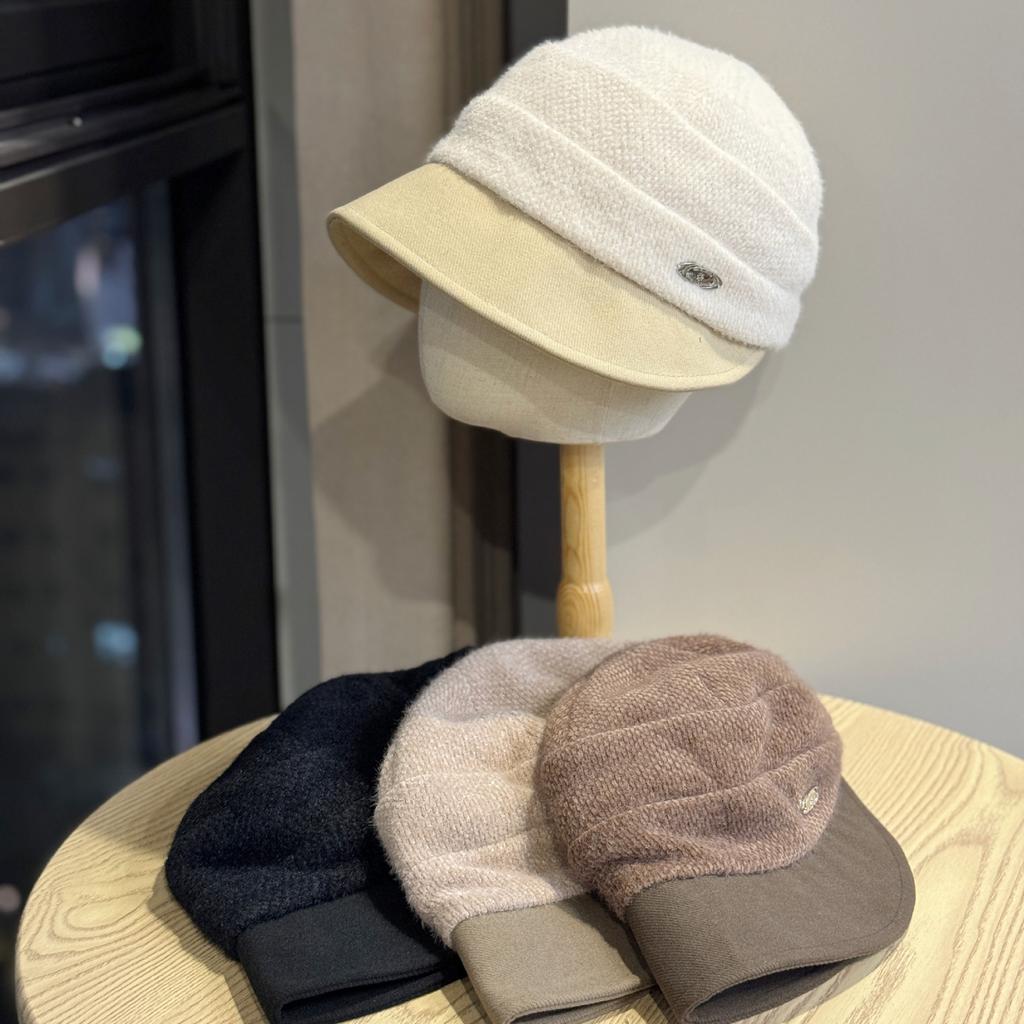 Korean Style Retro Pleated Furry Big Brim Fisherman Hat for Women Winter Warm Temperament Versatile Duck Bill Painter Hat