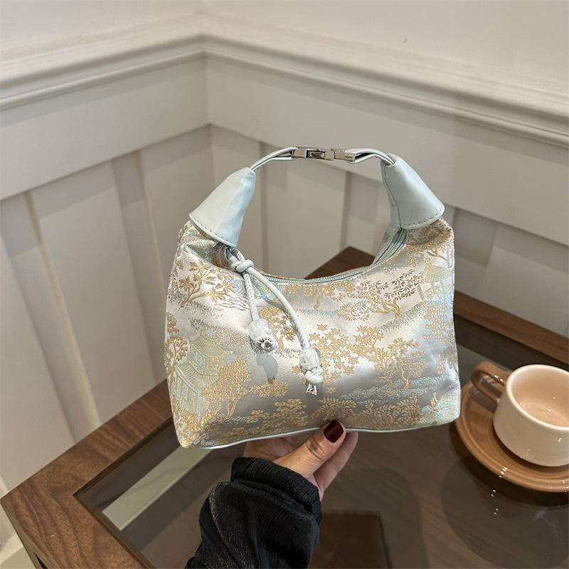 Niche Embroidery New Chinese Bag Women 2025 New Summer Shoulder Messenger Bag Guofeng Handbag Dumpling Bag