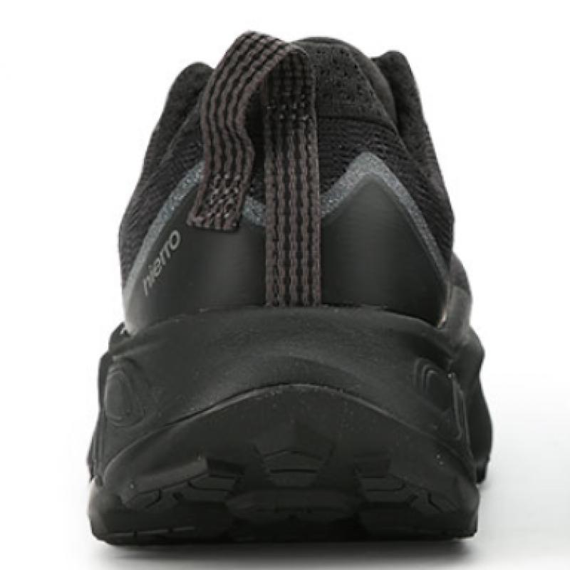 New Balance Club  Fresh Form X Iero V9