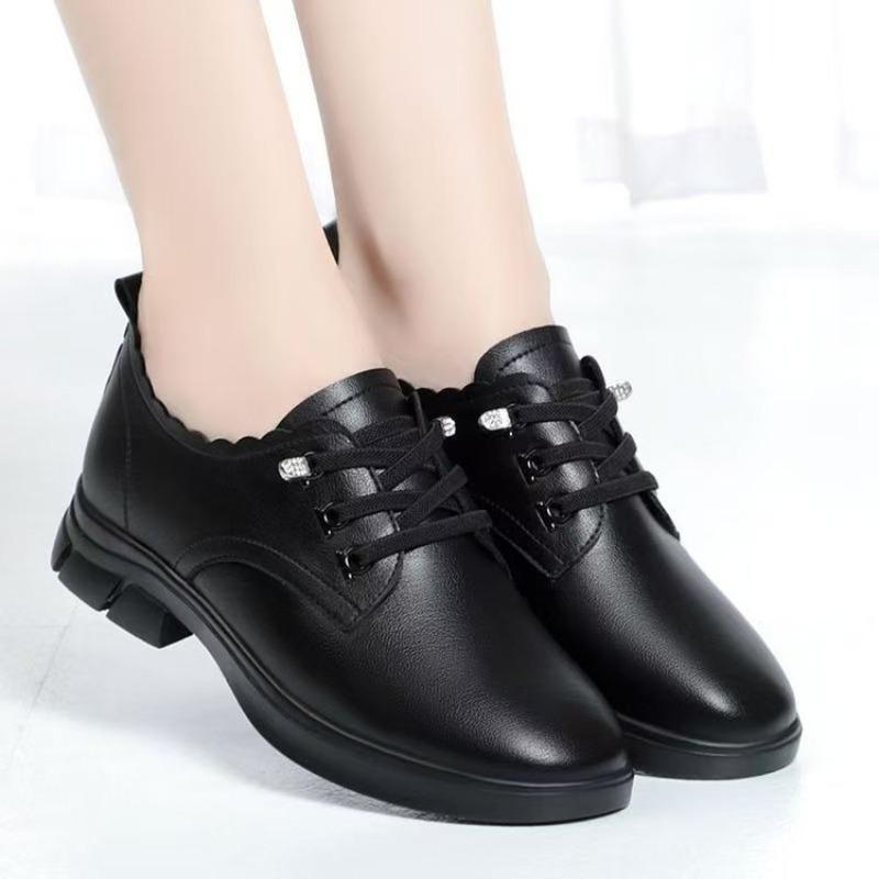 

Маленькие кожаные туфли повседневные супермягкие нескользящие туфли средние женские на плоской подошве для работы с мелким вырезом на плоской подошве одинарные туфли женские 39 чёрный