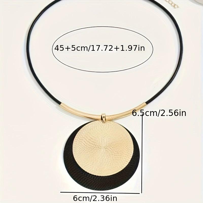 1pc Stitching Geometric Round Pendant Necklace Retro Style Statement Jewelry For Vacation Wear KTJ