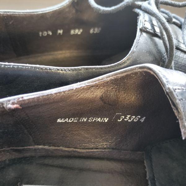 MEZLAN Hiszpania vintage częściowo tłoczone skórzane mokasyny wizytowe z wirującym wzorem 28-28.5 czarne McKay(UŻYWANY)