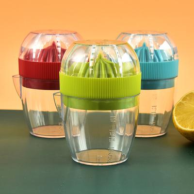 Lemon Squeezer With Lid Plastic Manual Lemon Juicer Orange Press Cup Citrus Squeezer with Pour Spout Fruit Tools KC0130