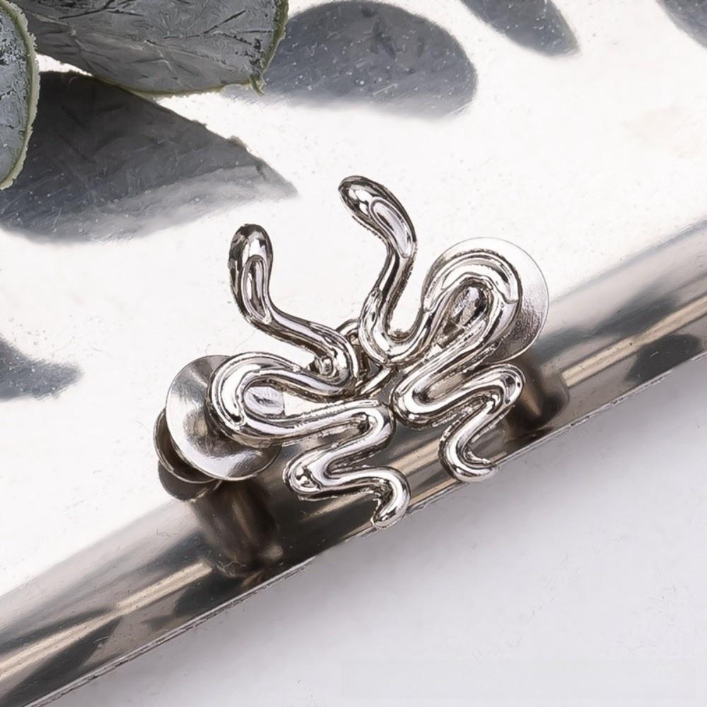 Reusable Adjustable Tightener Waist Buckle No Sewing Metal Material Waist Button Fastener Snake Shape Cute Waist Cincher Clip серебряный