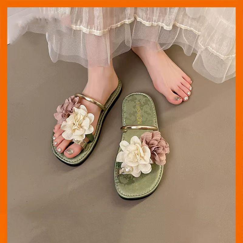 

Набор шлепанцев с перемычкой для пальцев для женщин, носящих обувь на плоской подошве, лето 2025, новый стиль, с юбкой и зажимом для пальцев, пляжные сандалии 42 зелёный