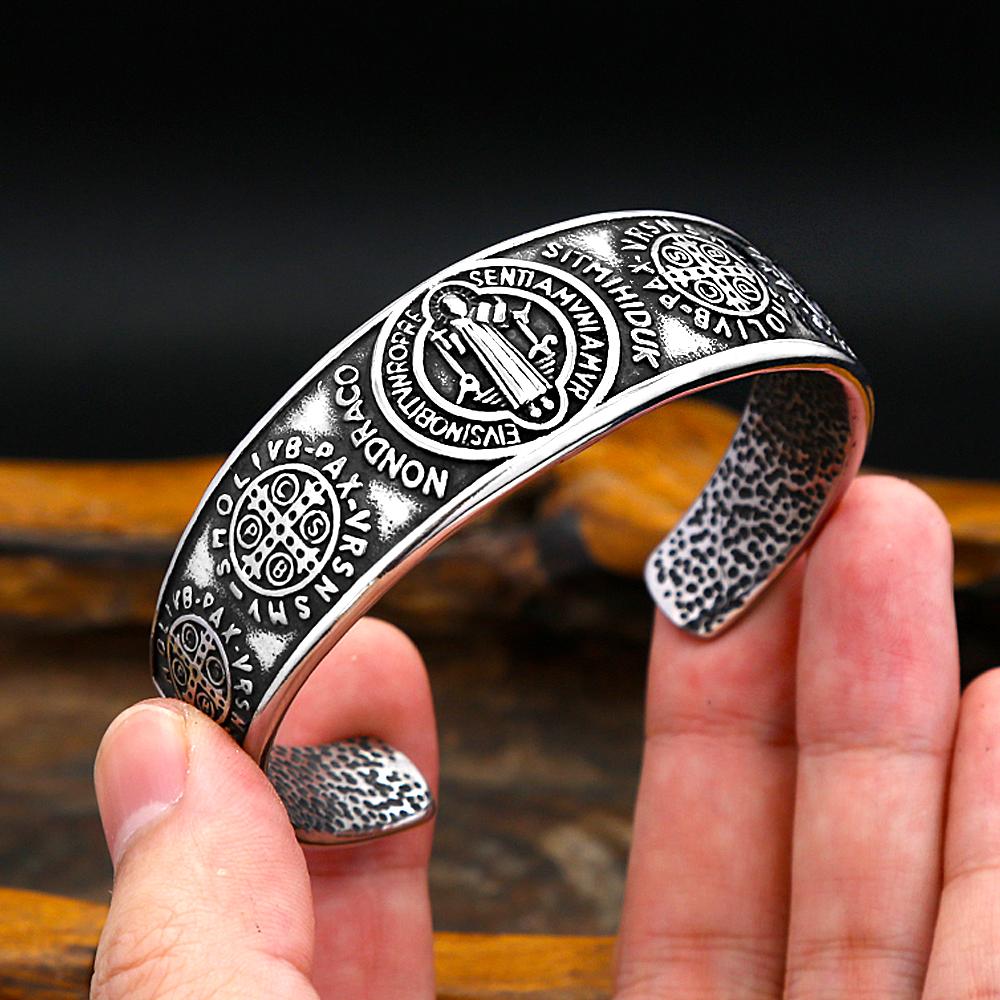 Vintage Saint Benedict Exorcism Bracelet for Men Women Stainless Steel Hip Hop Biker Opening Amulet Bangle Creative Jewelry Gift