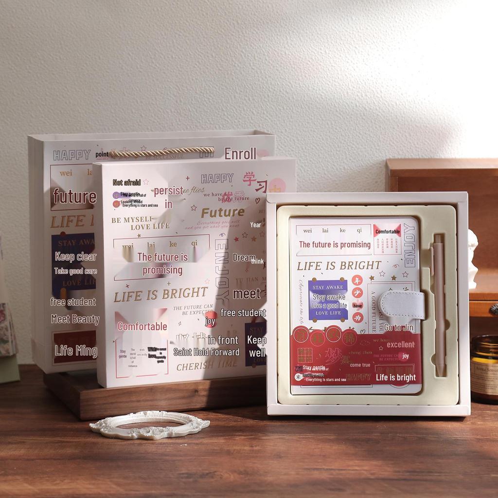 Artistic Oil Painting Notebook Gift Set with Retro PU Magnetic Buckle - Ideal for Business or Student Souvenirs.