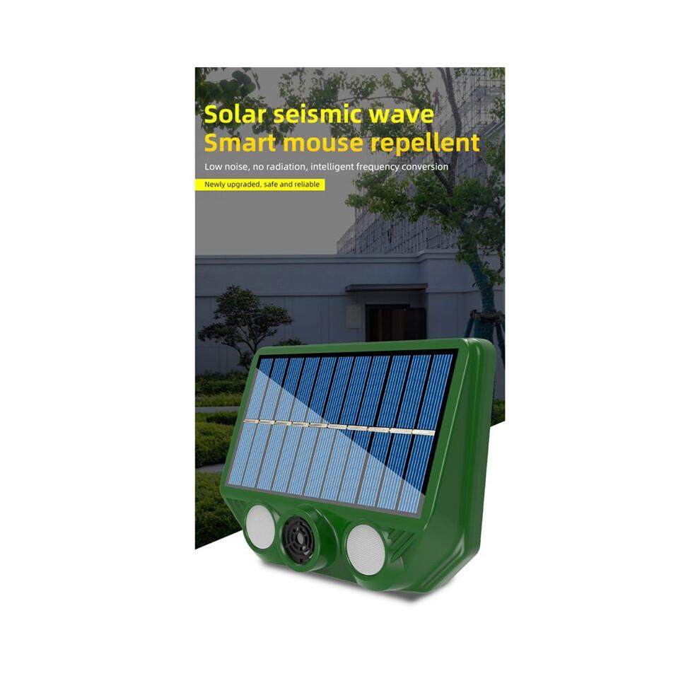 Solar Powered Ultrasonic Animal Repellent 500mAh Animal Deterrent Repellent USB Charging for Repel Mouse Coyote Fox Deer
