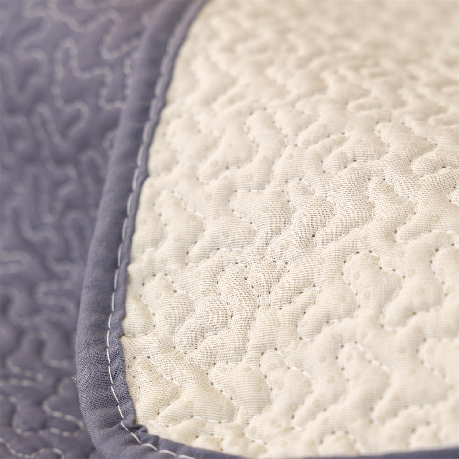 

Dense Quilting With Lace Decor Anti-Slip Sofa Cushion Cover for Living Room 1/2/3/4 Sofa Slipcovers Blanket Furniture Protector 60*60cm