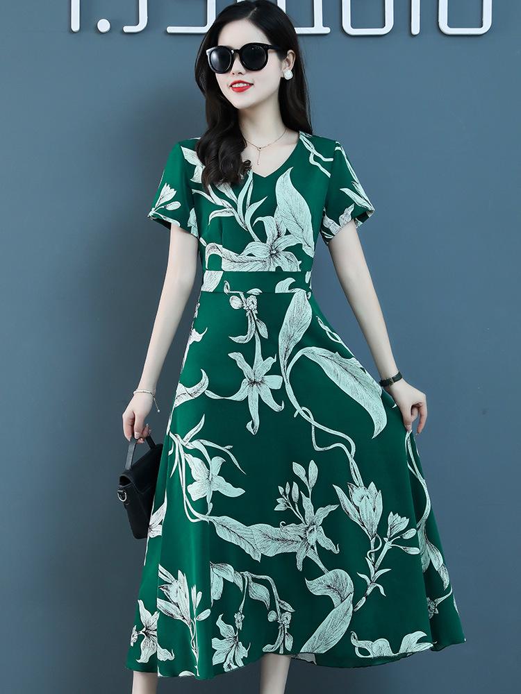 

2024 Women’s Trendy Short-Sleeve Long Dress: Summer Loose, Plus Size, High-End, Slimming, and Flattering. XL (108-125 lbs) зелений