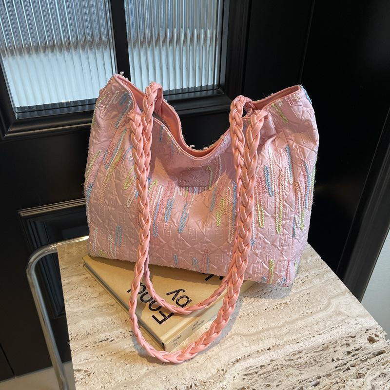 

Student class canvas bag women s 2025 new summer shoulder armpit bag striped large-capacity commuter tote bag розовый