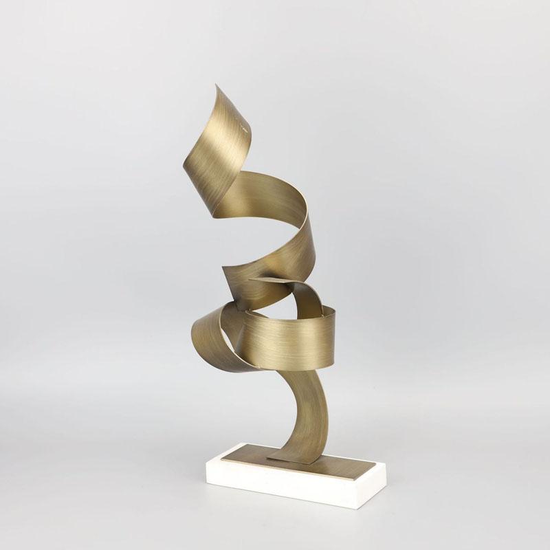 Creative Marble Base Metal Ribbon Geometry Crafts Sculpture Ornaments Home Room Table Aesthetics Twist Statue Desk Decoration