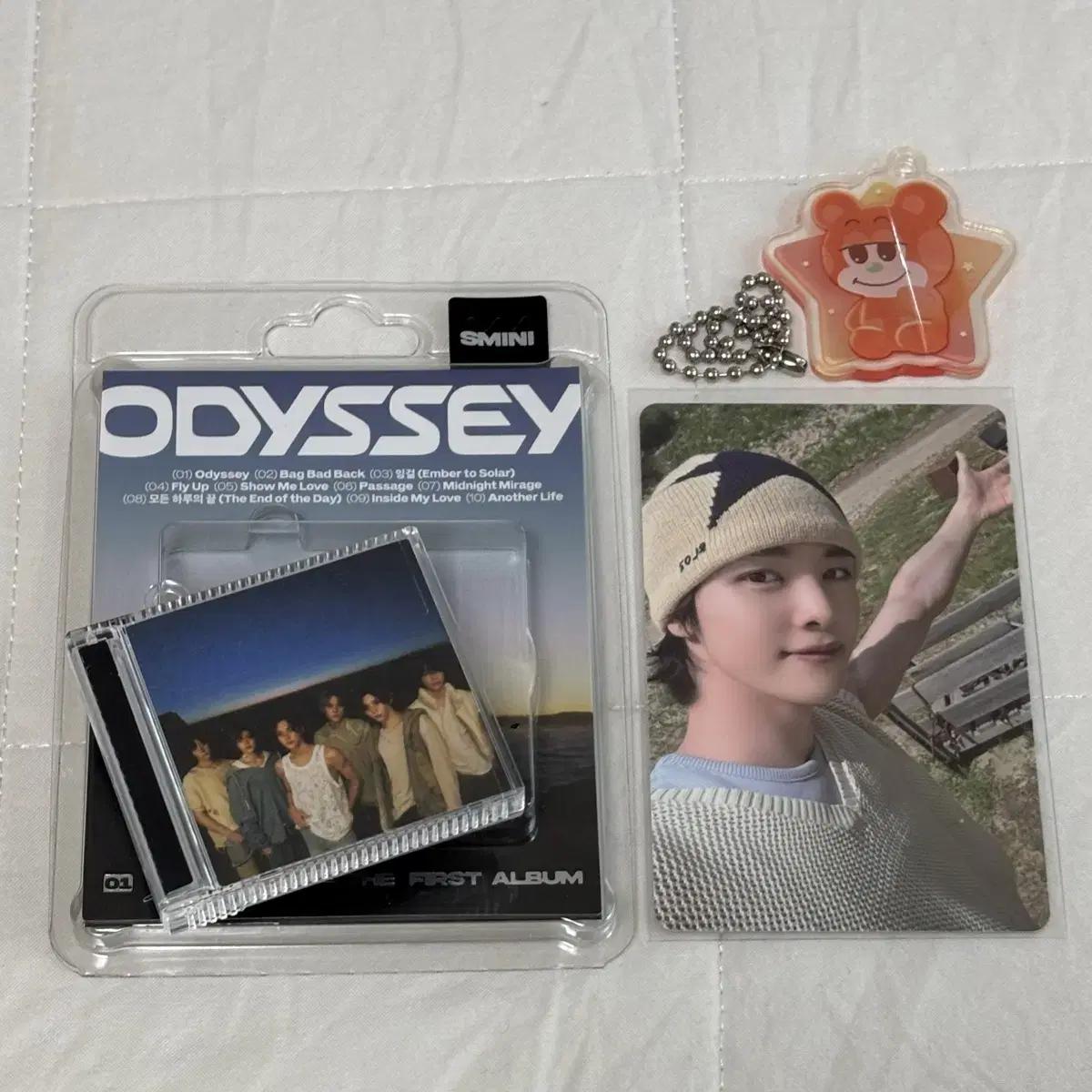 

RIIZE Mega Coffee Mega Smini Жертвенная фотокарточка Брелок Rizko