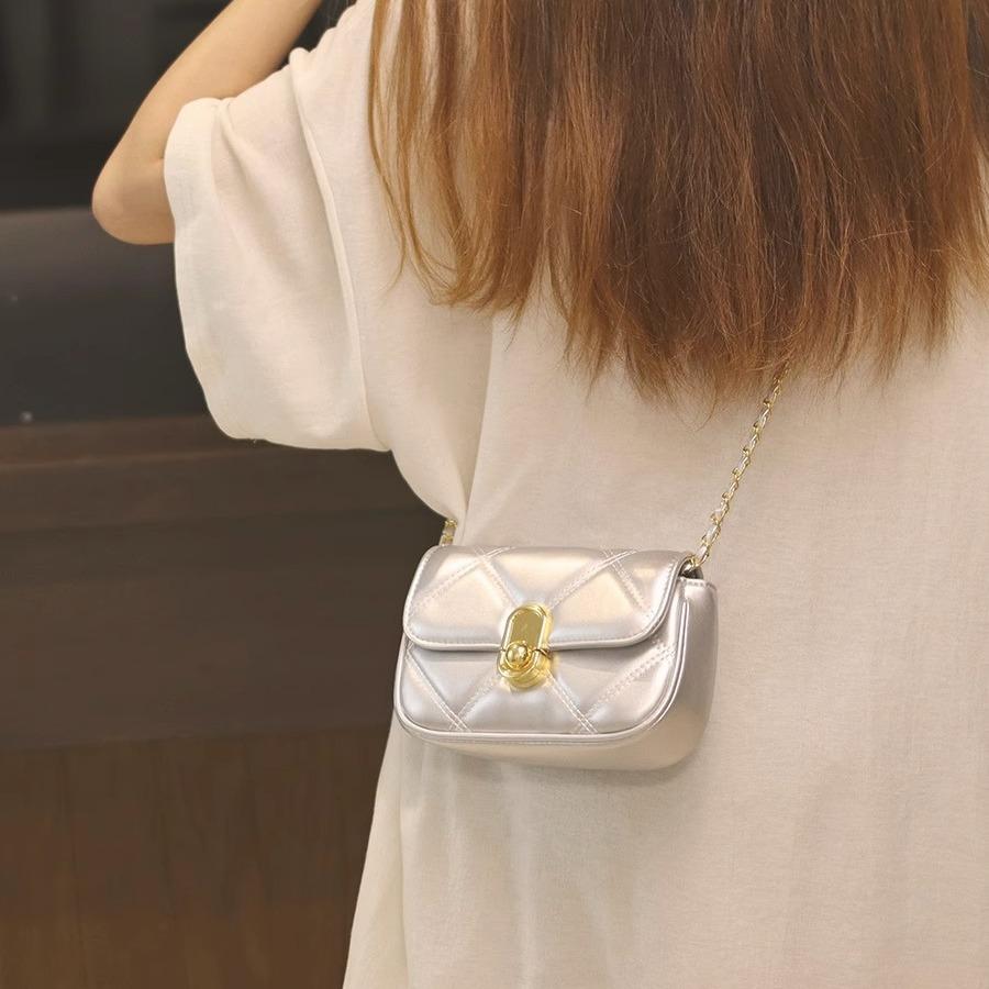 Crossbody Bags Are In Vogue for Women's Summer Mobile Phone Bags, Single-shoulder Small Square Bags, and Work Handbags