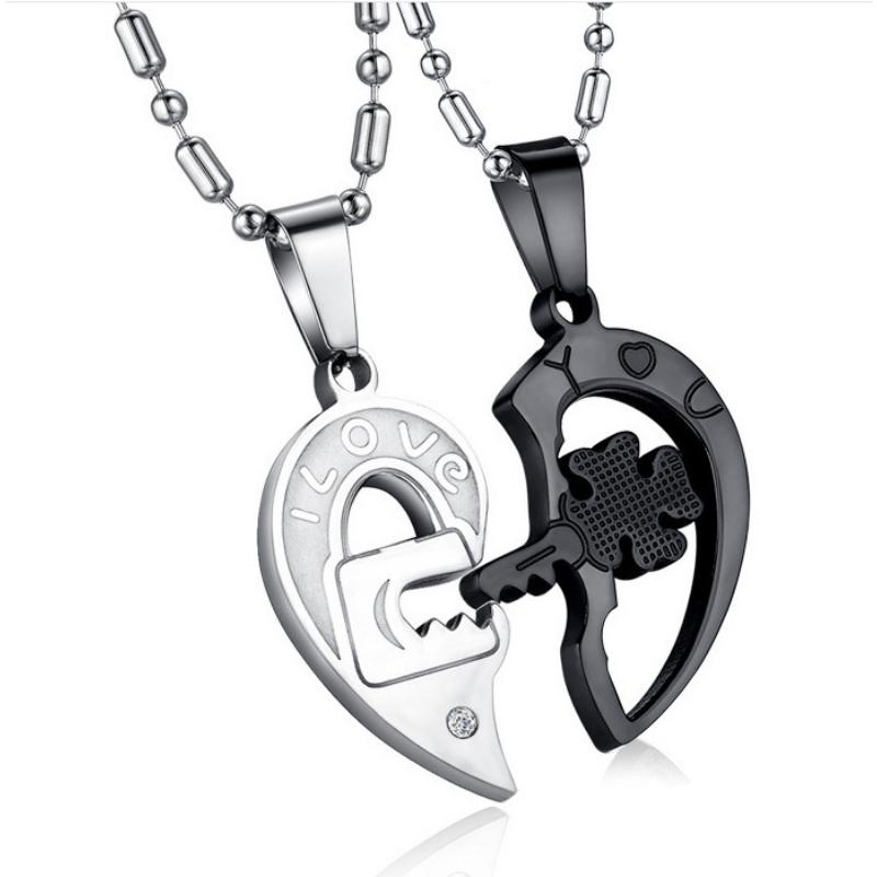 Couple Necklace Lock, a Pair of Heart-shaped Keys, Titanium Steel Necklace Pendant, Fashionable
