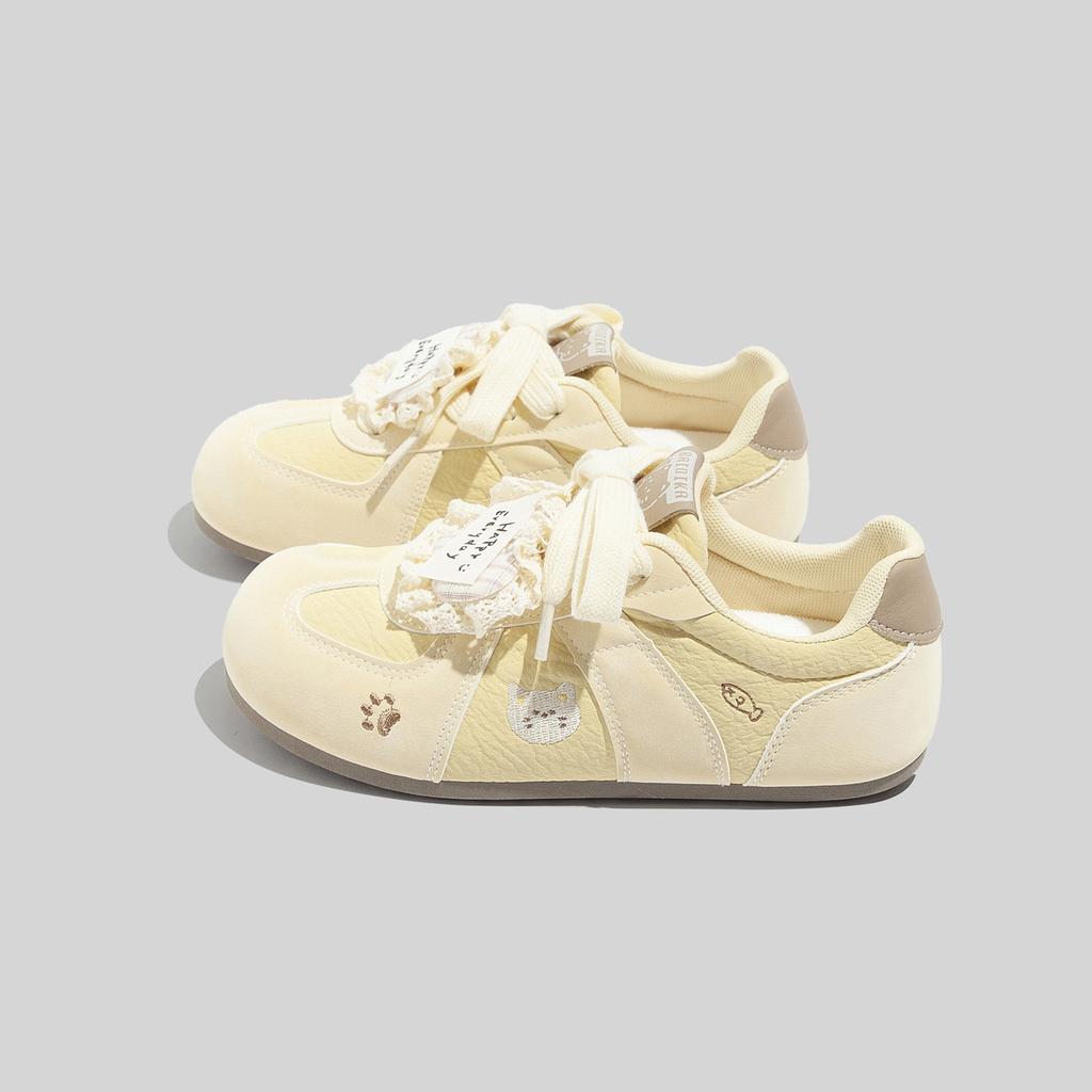 Cute embroidered cat cat casual lace-up women's spring new high-value flat-bottomed German training shoes