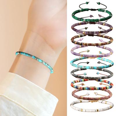 Bracelet Femme avec Pompon Cordon Réglable Pierre Naturelle Lisse Esprit Guérison Calme