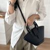 Korean Style Women's Fashion Handbag - Chic PU Crossbody Bucket Bag