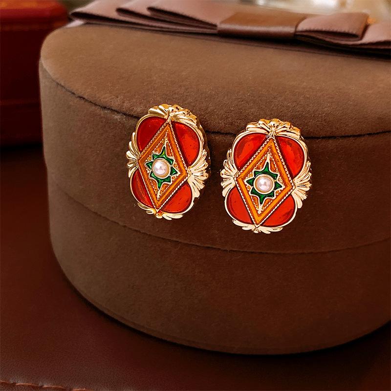 Vintage French-Style Silver Needle Earrings - Women's Elegant Studs with Retro Court Charm