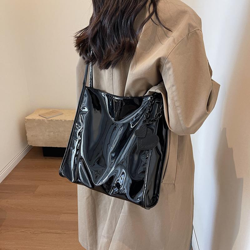 Red Patent Leather Glossy Work Commuter Bag Female Large Capacity Summer College Student Class Armpit Bag Tote Bag
