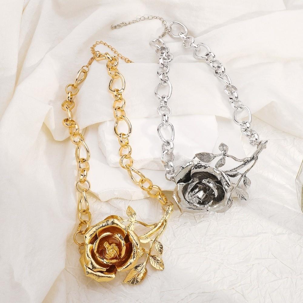 Luxury Zinc Alloy Metal Rose Flower Pendant Coarse Big Exaggerated Flower Lockbone Chain Versatile Neck Chain Gift Jewelry