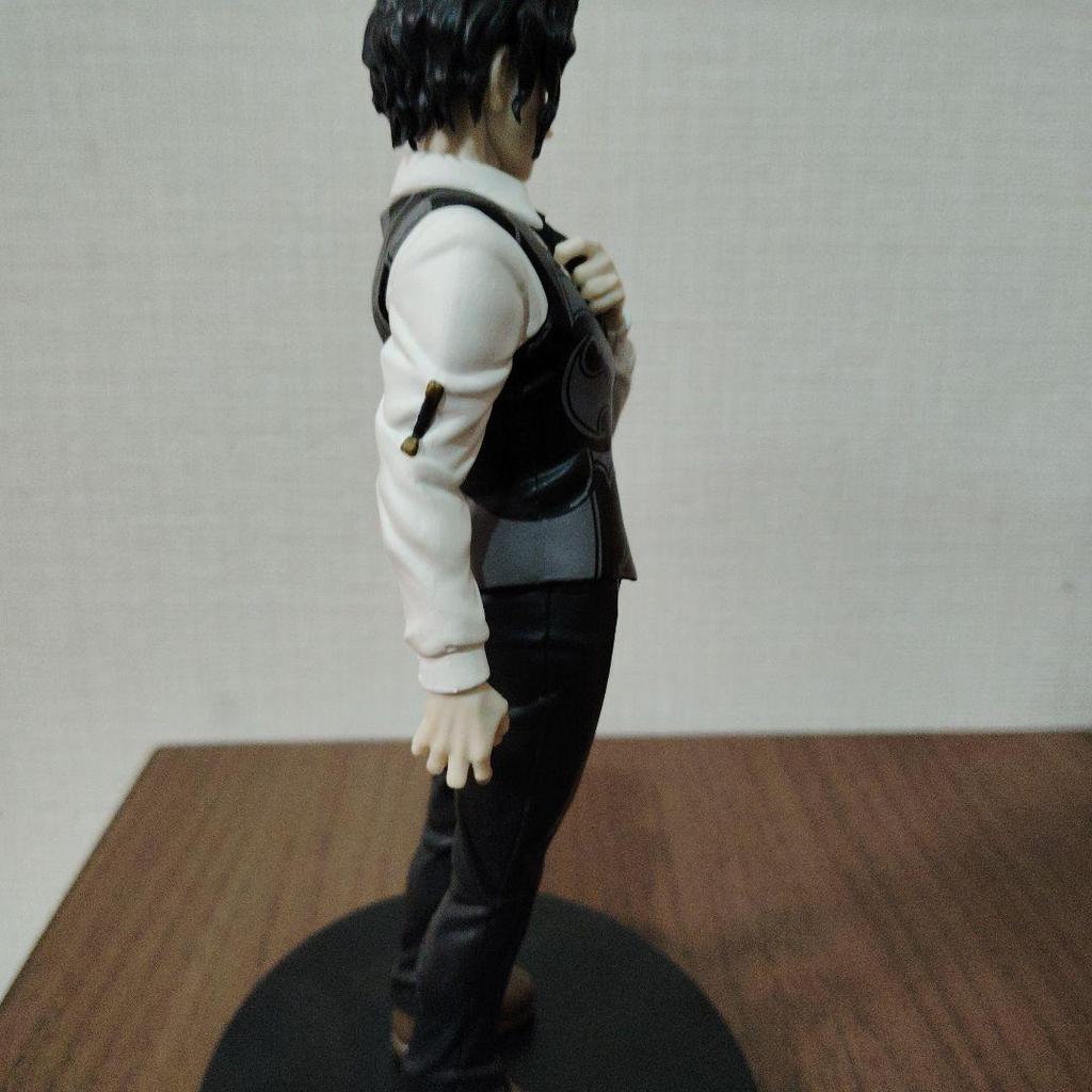 [USED] Demon Slayer: Kimetsu no Yaiba Kibutsuji Muzan (figure)