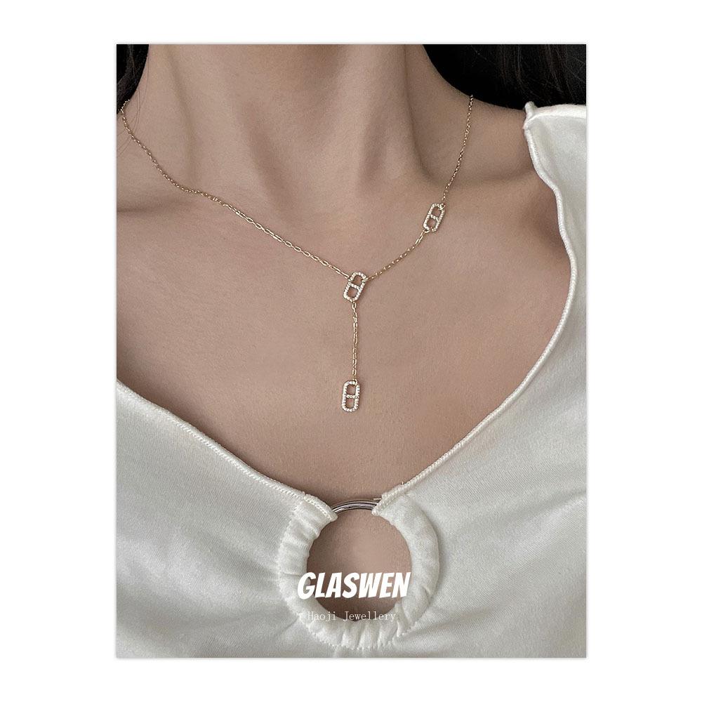 High-End Französische Diamantbesetzte Schweinenasen-Halskette Damen Nischen-Design Vielseitige Pulloverketten-Accessoires