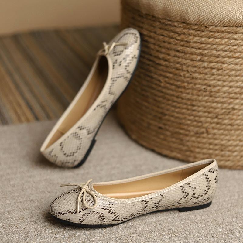 Fashion 41-43 Big Size Bowtie flat shoes woman round toe crystal glitter slip on loafers soft bottom bow ballet flats ladies OL shoes